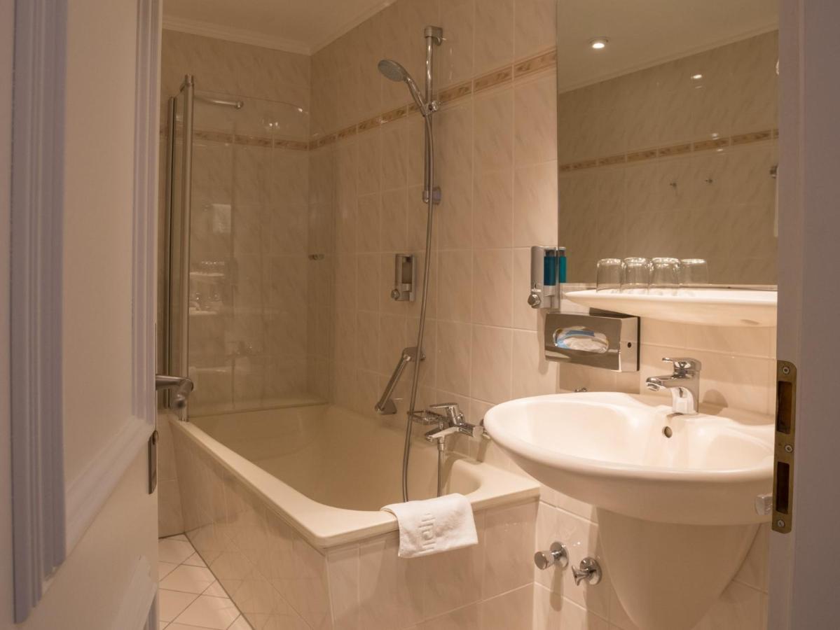 Hotel Garni Fuerst Von Waldeck Виллинген Экстерьер фото