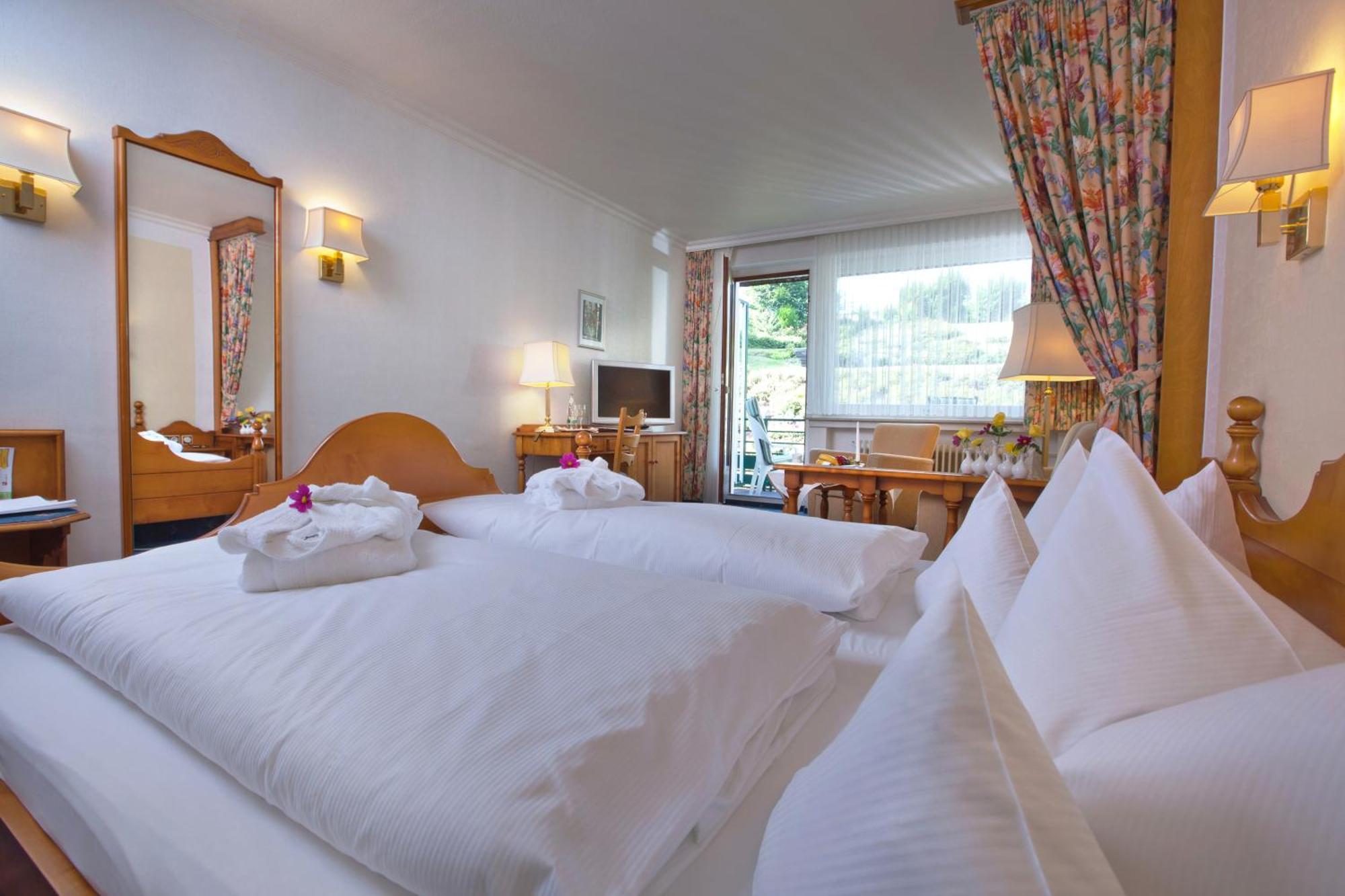 Hotel Garni Fuerst Von Waldeck Виллинген Экстерьер фото